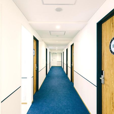 Webase Hakata Hostel Fukuoka  Exteriör bild